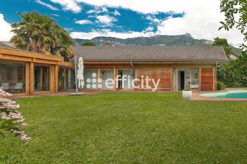 Maison de bois - 200 m² - 5 pièces