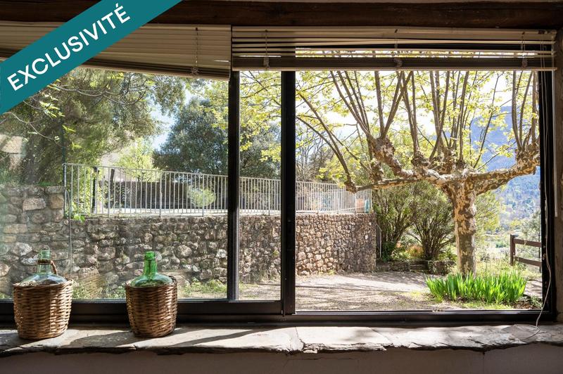 Maison - 204 m² - 8 pièces