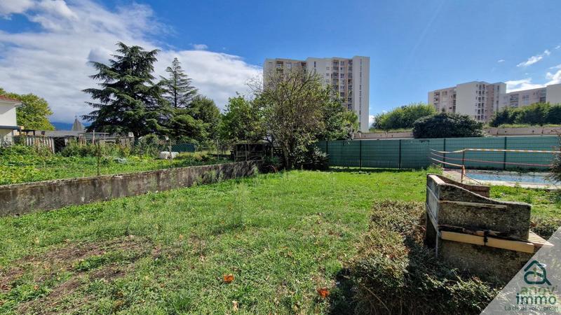 Maison - 177 m² - 7 pièces