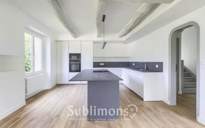 Maison en pierre - 167 m² - 7 pièces