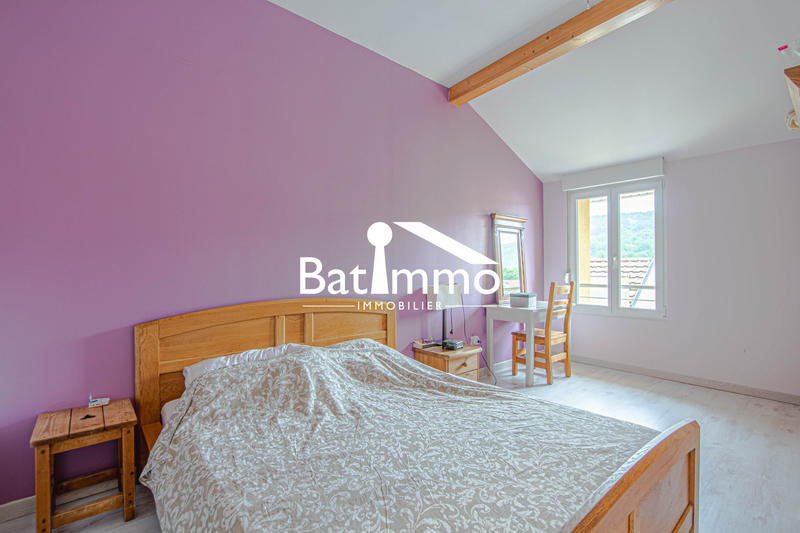 Appartement - 111 m² - 5 pièces