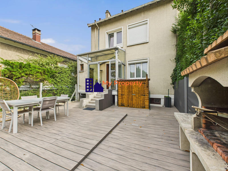 Maison - 87 m² - 4 pièces