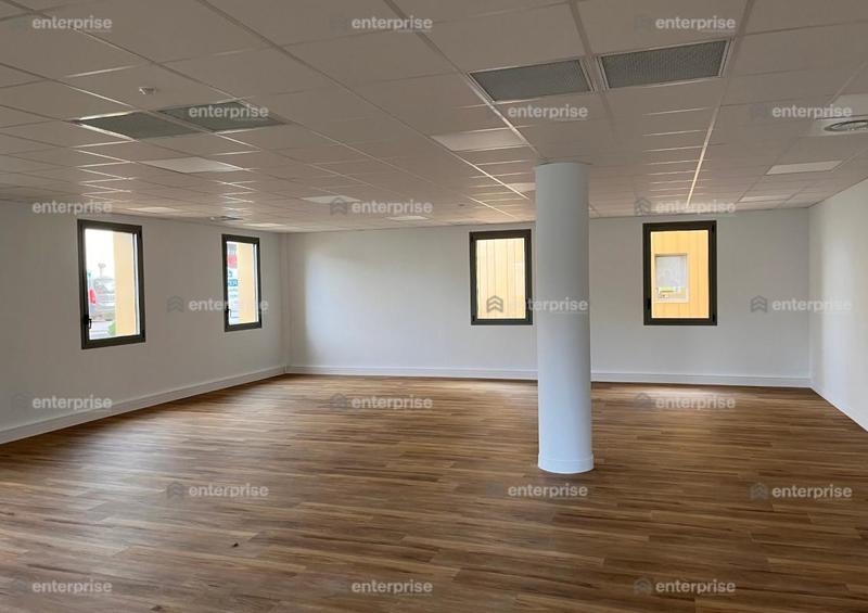 Bureau - 530 m²