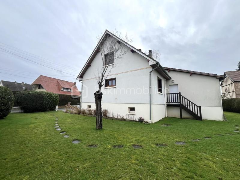 Maison - 136 m² - 6 pièces