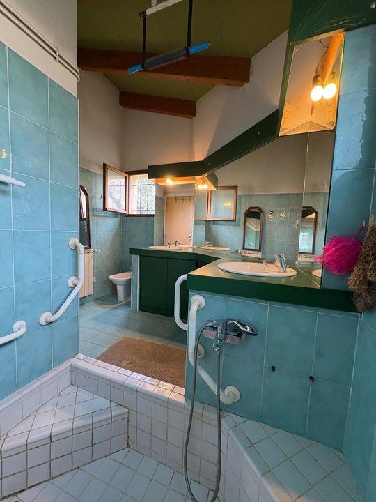 Maison d'architecte - 235 m² - 7 pièces