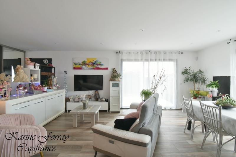 Maison - 107 m² - 5 pièces