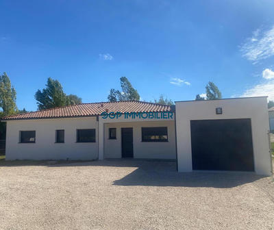 Maison traditionnelle - 120 m² - 5 pièces