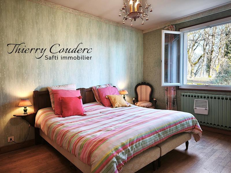 Maison - 170 m² - 7 pièces