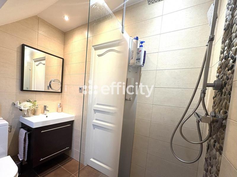 Maison - 130 m² - 6 pièces