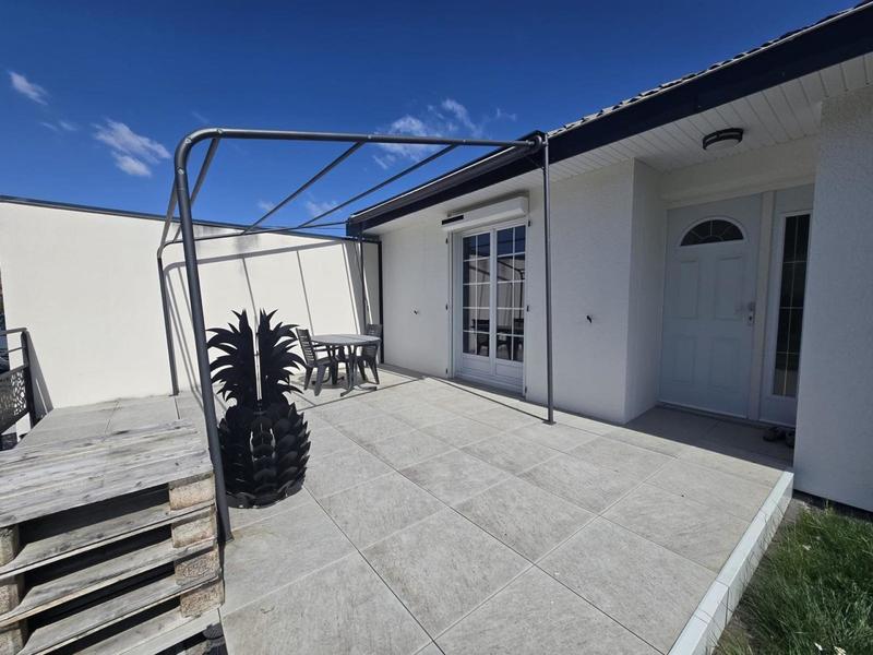 Maison - 96 m² - 5 pièces