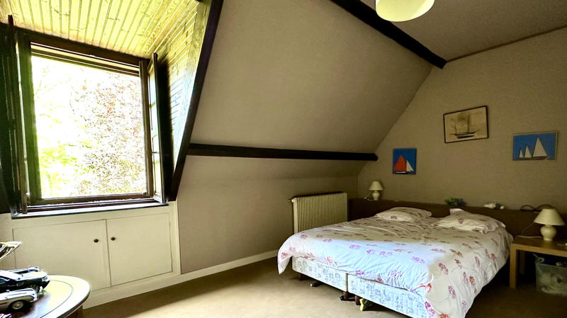 Maison - 228 m² - 12 pièces