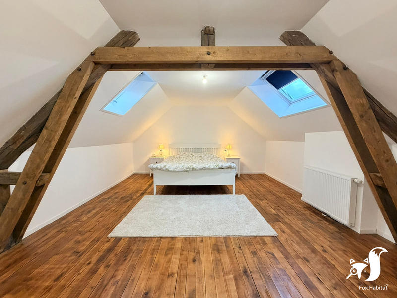 Maison - 222 m² - 7 pièces