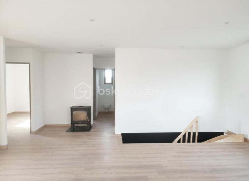 Maison traditionnelle - 142 m² - 7 pièces