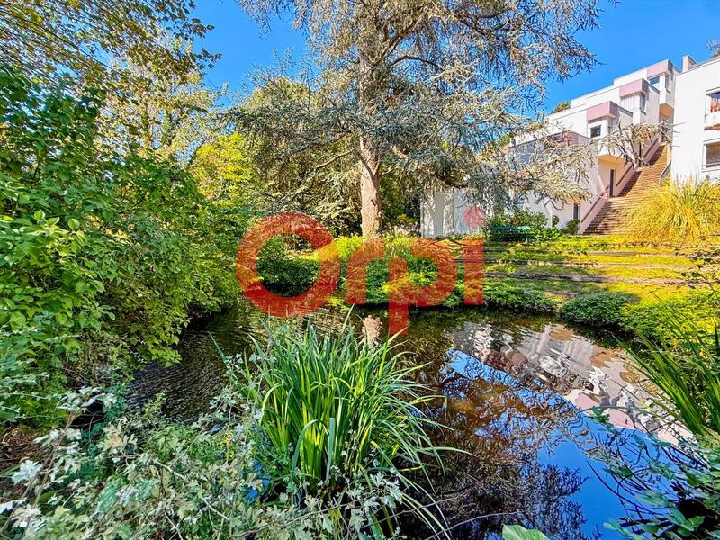 Appartement - 120 m² - 6 pièces