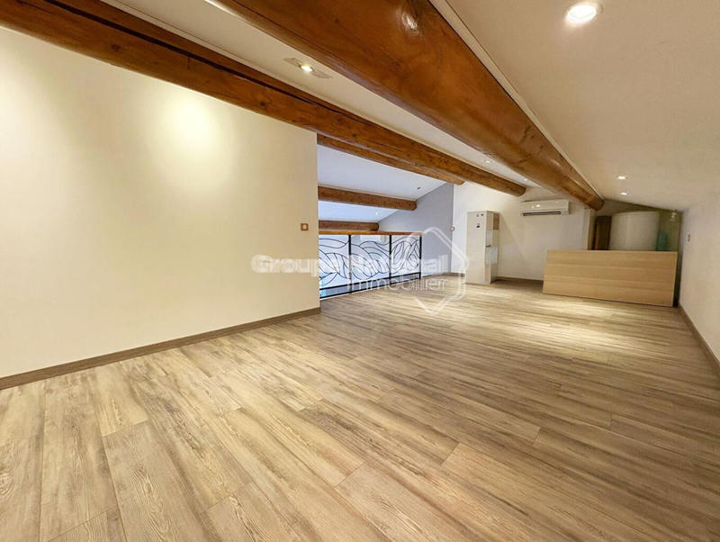 Maison - 137 m² - 6 pièces