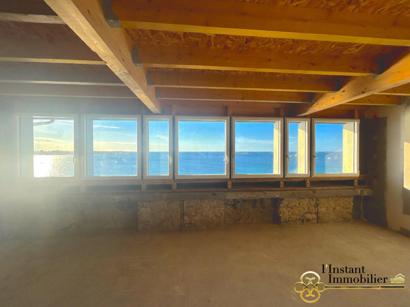 Appartement - 90 m² - 4 pièces