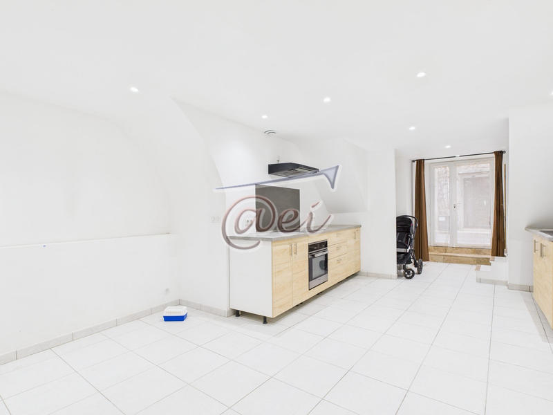 Maison - 87 m² - 5 pièces