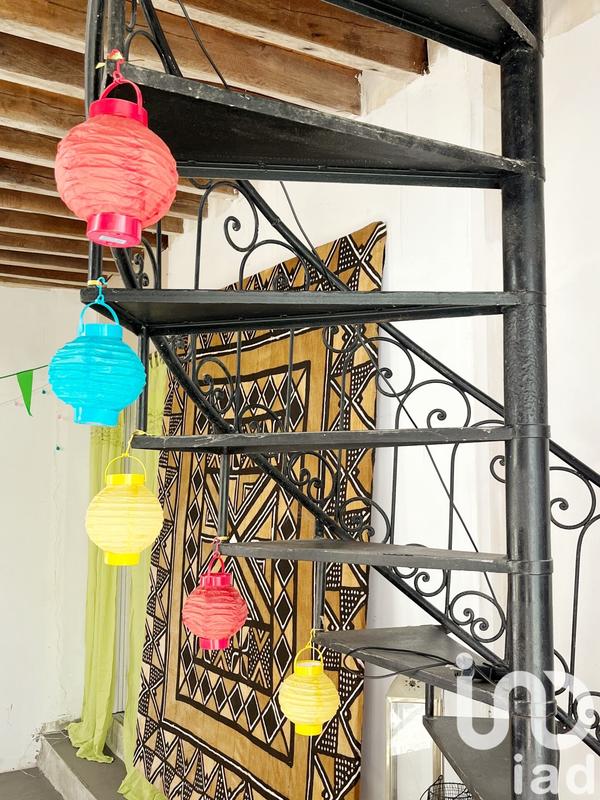 Maison - 252 m² - 7 pièces