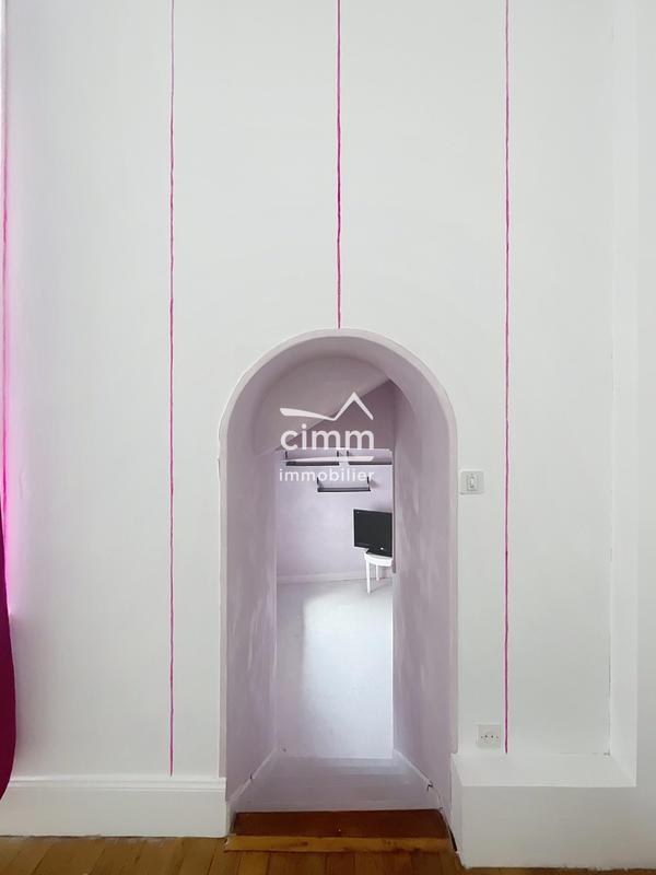 Maison traditionnelle - 159 m² - 4 pièces