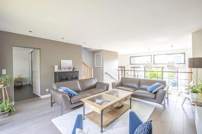 Maison - 142 m² - 6 pièces