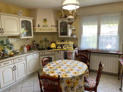 Maison - 107 m² - 7 pièces