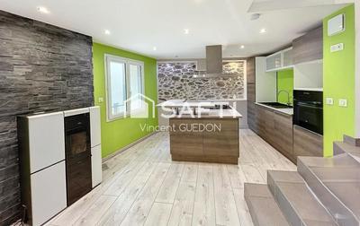 Maison - 82 m² - 4 pièces