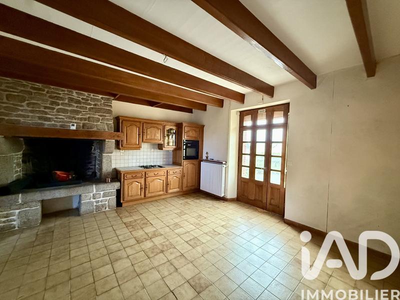 Maison - 180 m² - 9 pièces