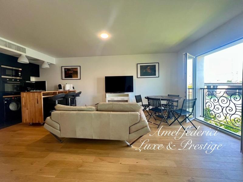 Appartement bourgeois - 57 m² - 3 pièces