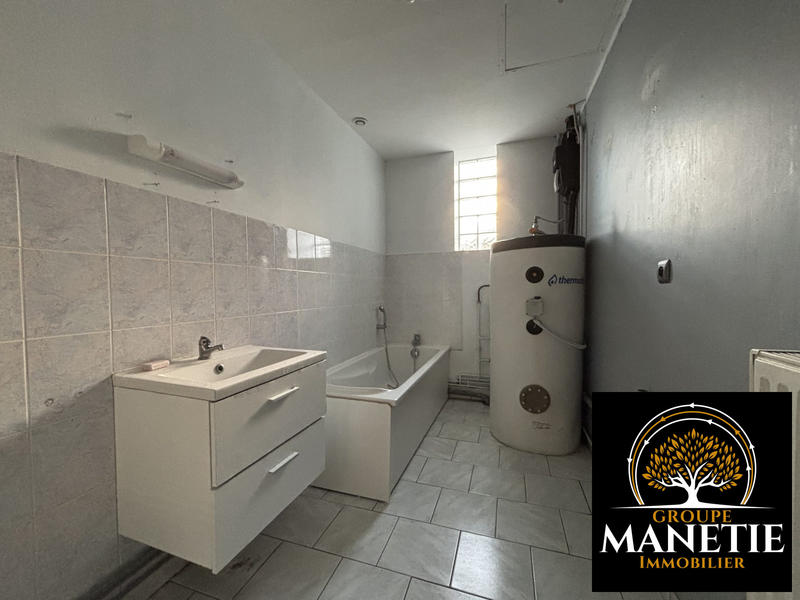 Maison ancienne - 157 m² - 8 pièces