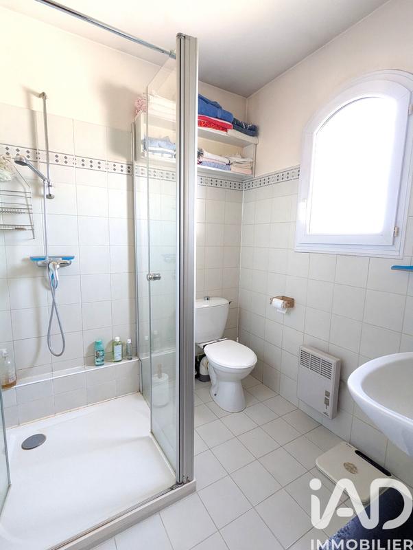 Maison - 200 m² - 8 pièces