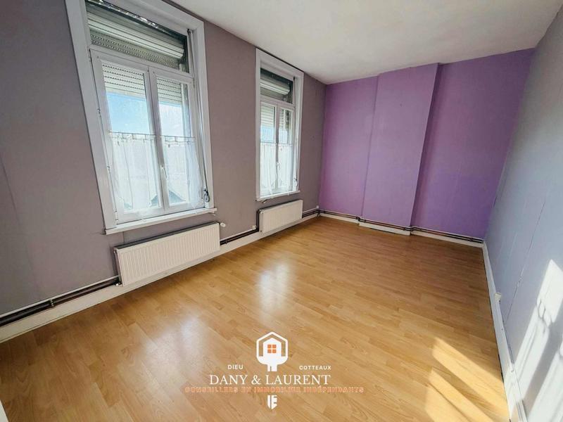 Maison - 280 m² - 8 pièces