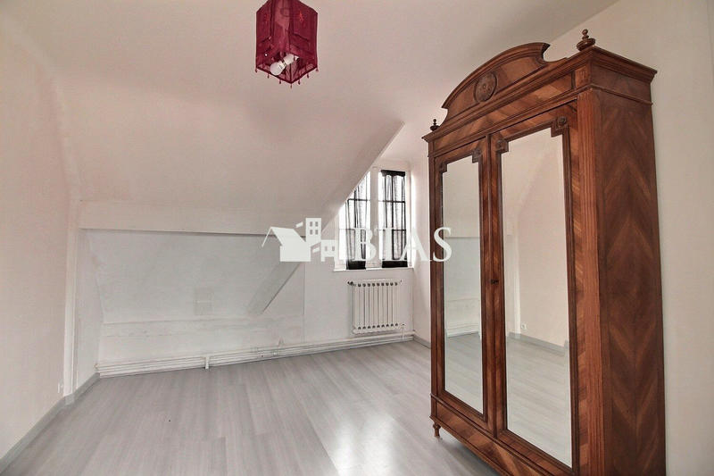 Maison - 177 m² - 5 pièces