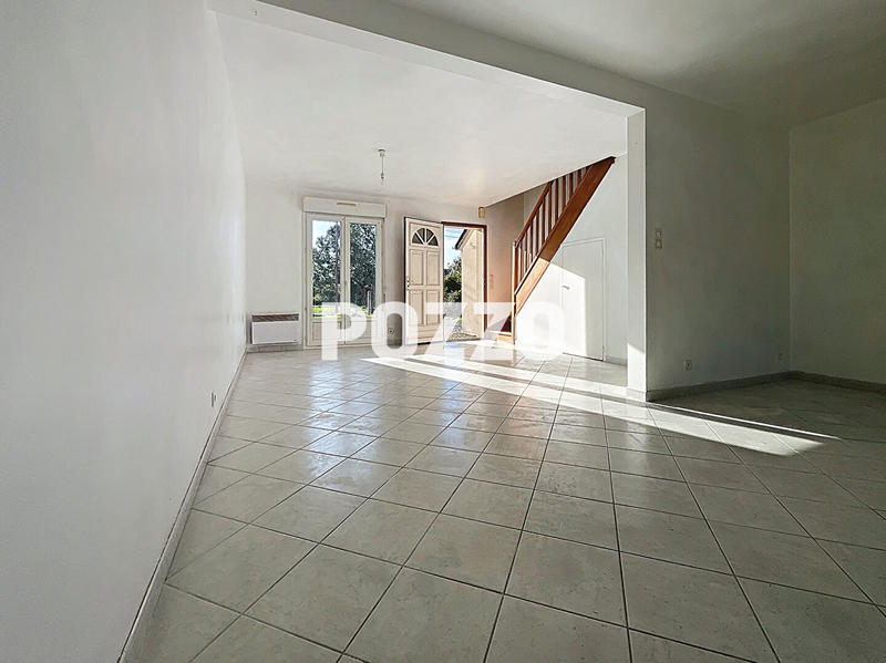 Maison - 96 m² - 5 pièces