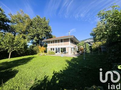 Maison - 140 m² - 4 pièces