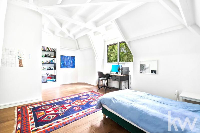 Maison d'architecte - 307 m² - 10 pièces