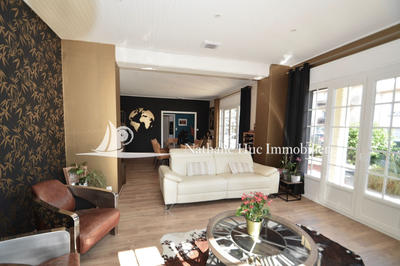 Maison - 160 m² - 4 pièces