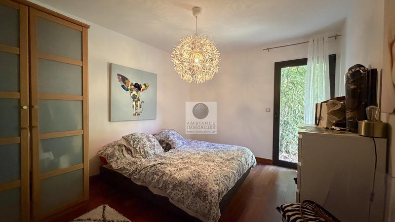 Maison - 181 m² - 7 pièces