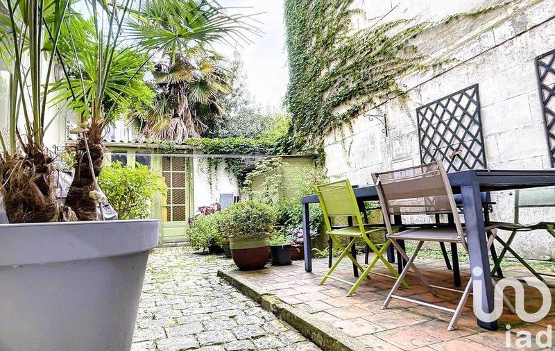 Maison - 200 m² - 8 pièces