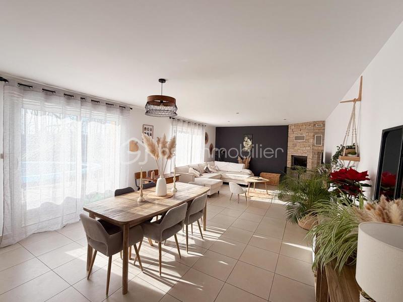 Maison - 155 m² - 6 pièces