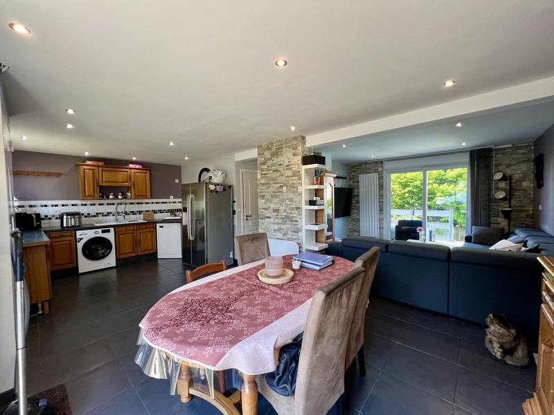 Maison - 110 m² - 5 pièces