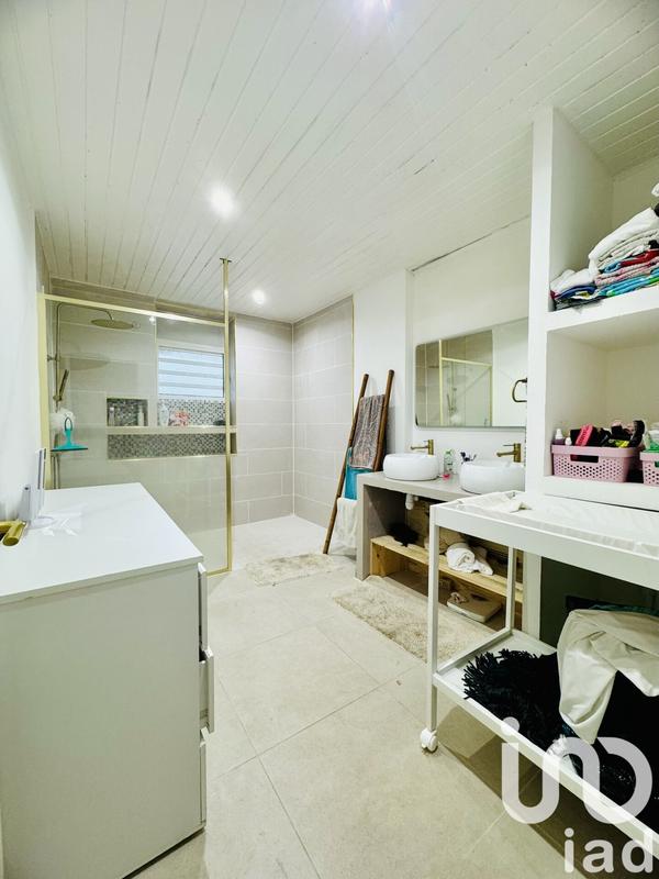 Maison - 265 m² - 5 pièces