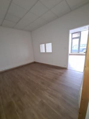 Local d'activité / Entrepôt - 42 m²
