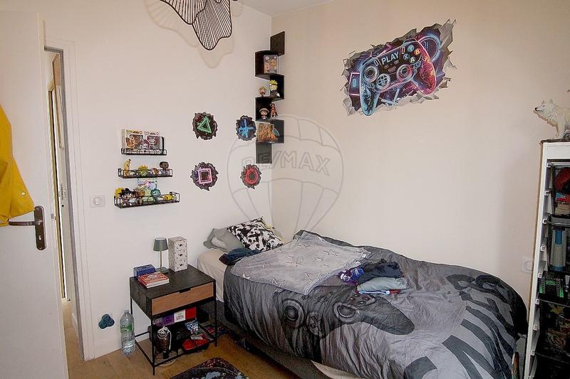 Maison - 96 m² - 4 pièces