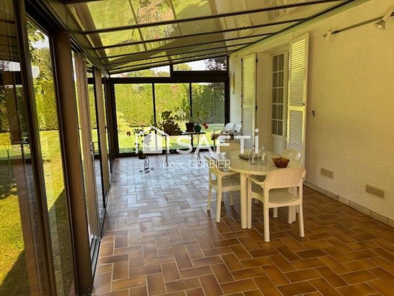 Maison - 360 m² - 10 pièces