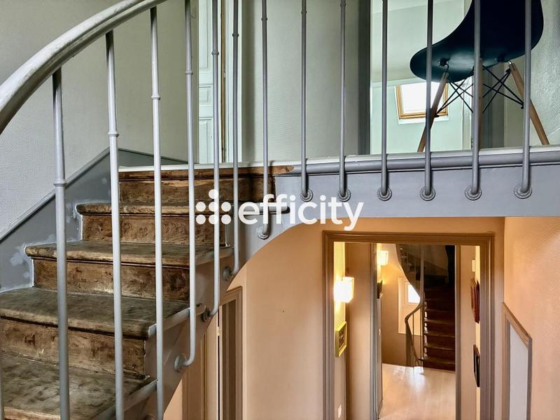 Maison de village - 186 m² - 8 pièces