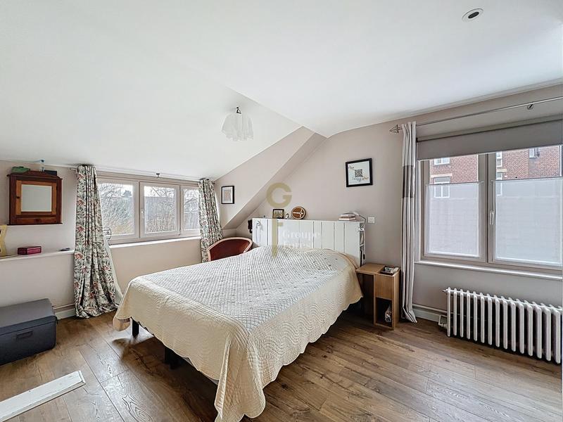 Maison - 162 m² - 5 pièces