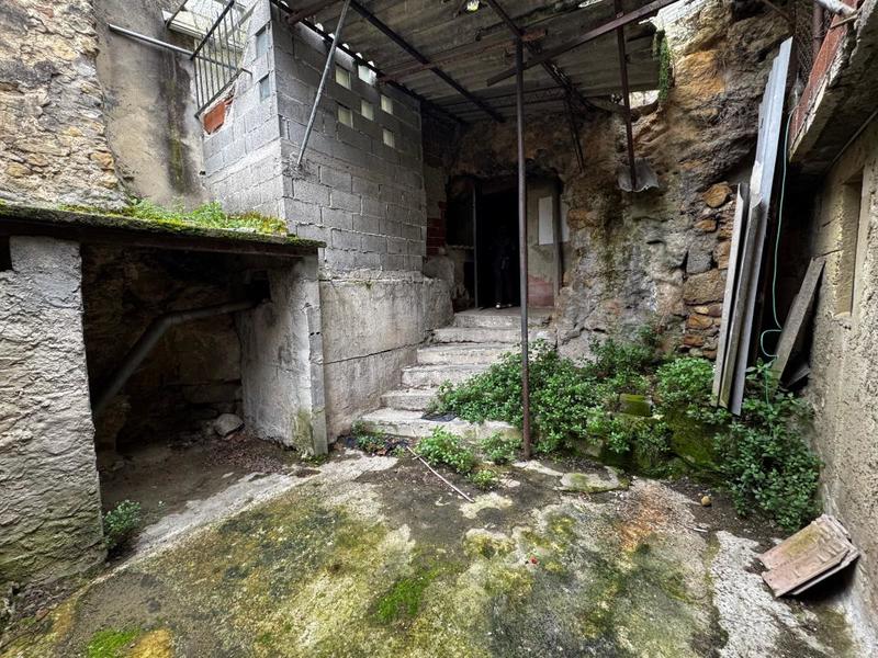 Maison - 96 m² - 4 pièces