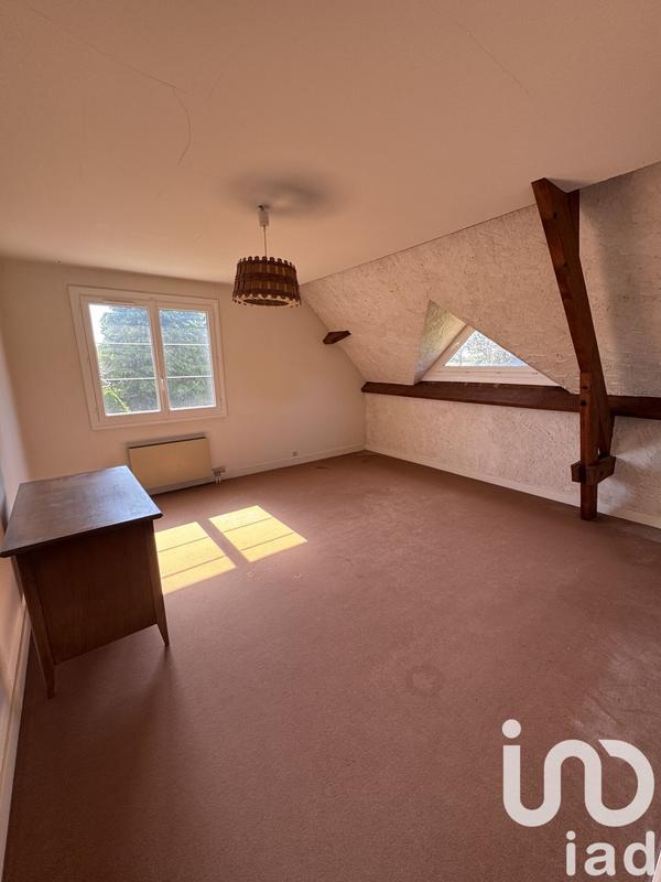 Maison - 270 m² - 9 pièces