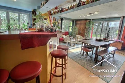 Maison - 480 m² - 7 pièces