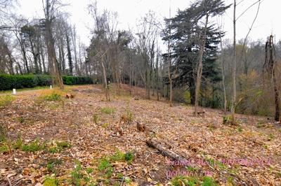 Terrain constructible - 1 386 m²